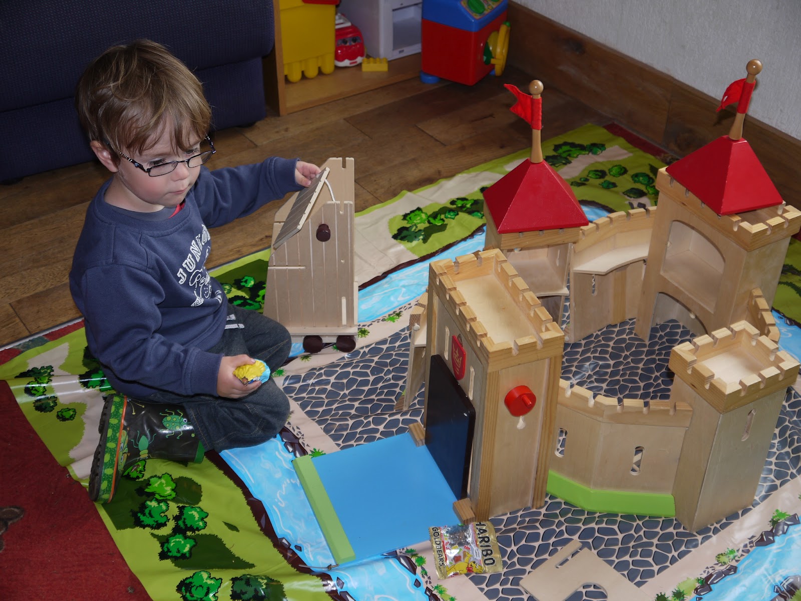 Inside the Wendy House Dartmoor Zoological Park and Interviewing