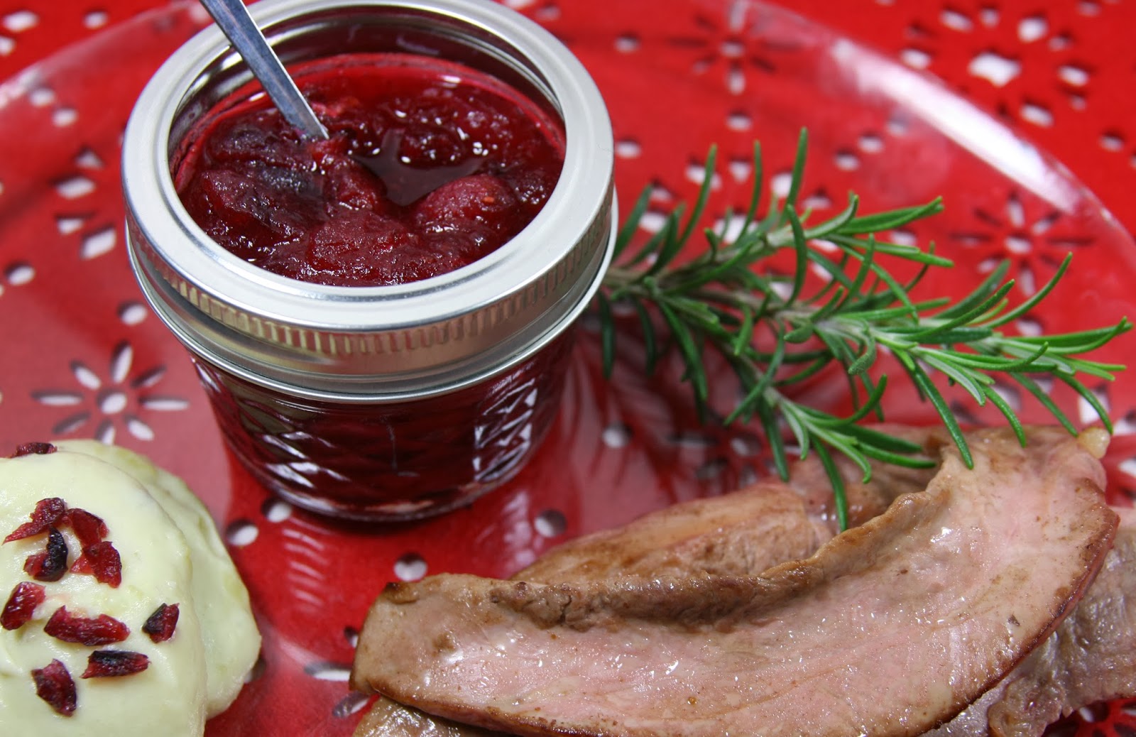 Parmesan et Paprika Ravioles champignons, sauce crémeuse aux herbes