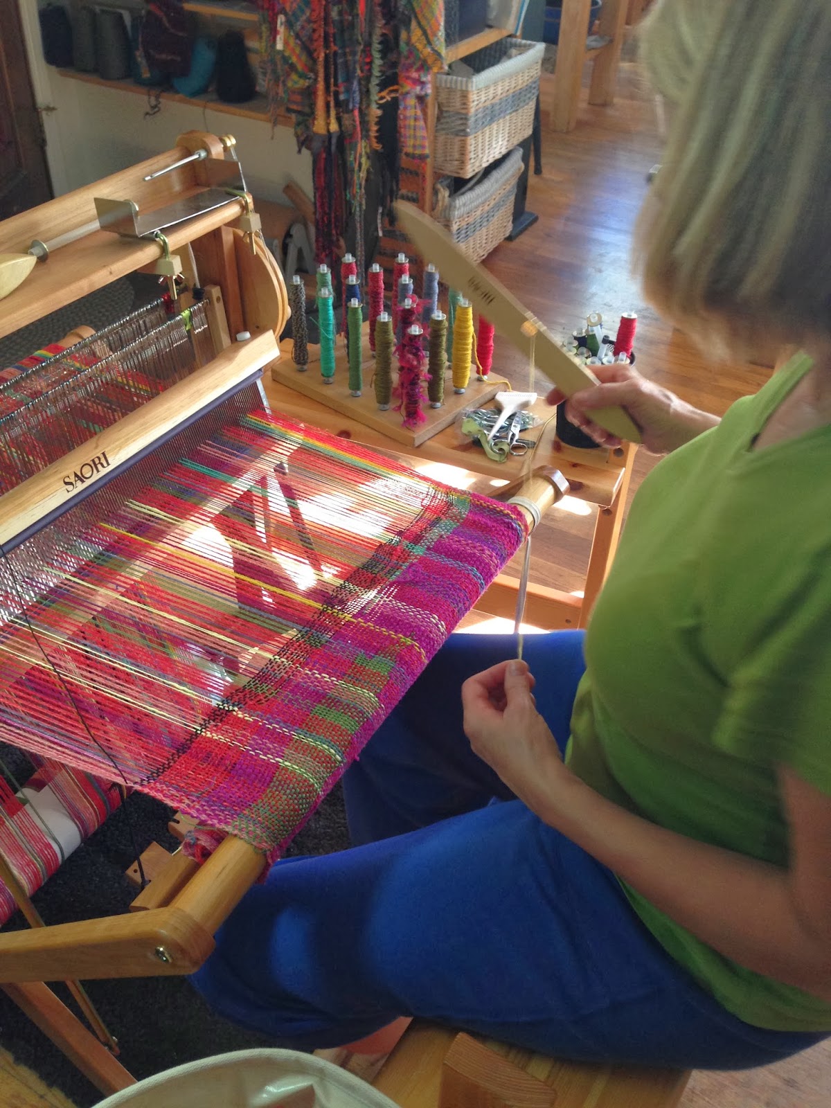 CENTERING WITH FIBER Saori weaving classes