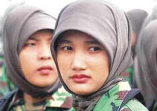 Sejarah GAM (Gerakan Aceh Merdeka) GAM+dan+sejarah+kelahirannya...%21%21%21+Inong-Balee-Army-TNA-Aceh-19