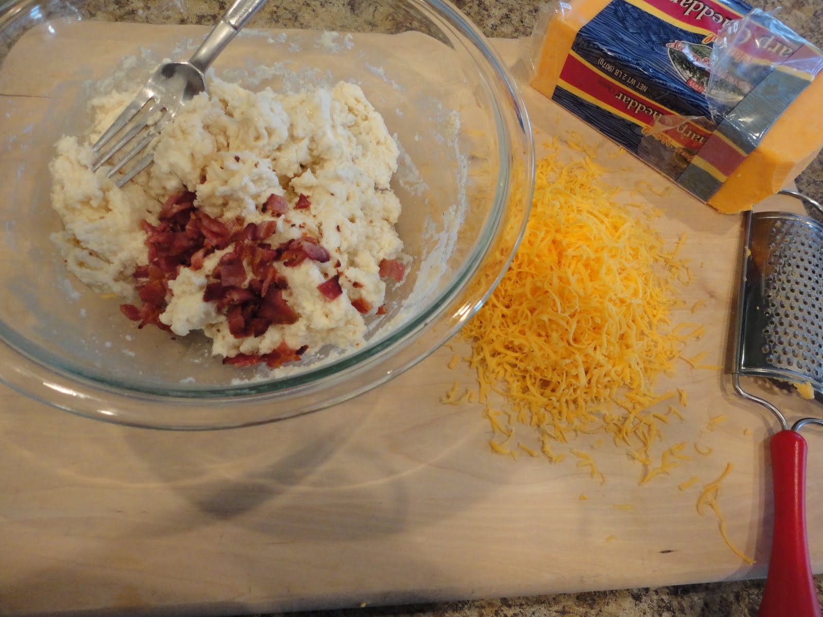 Keeping up with the Kitchen Mom Glazed Chicken & Peaches with Cheese