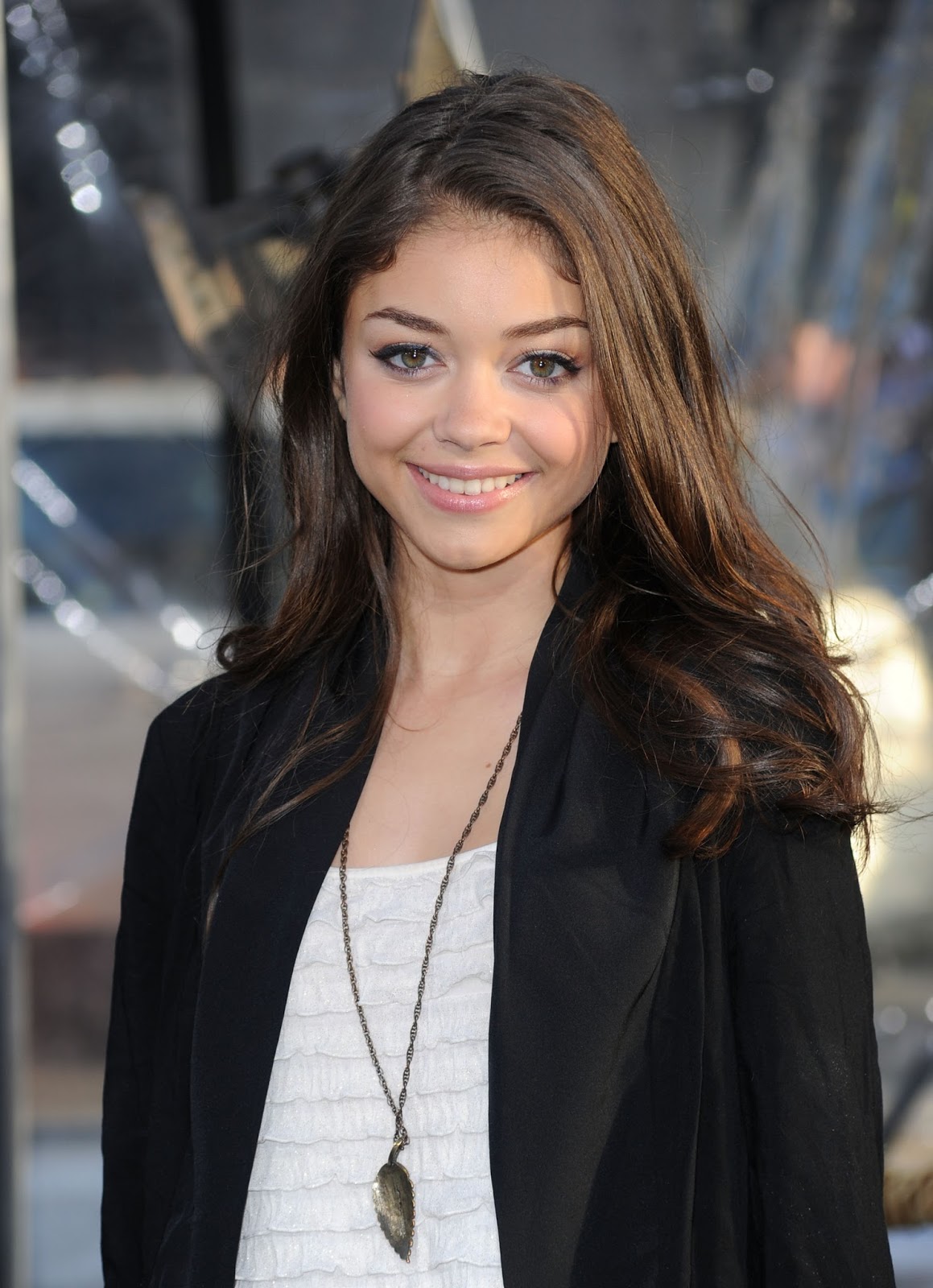 sarah hyland as molly sarah hyland sarah hyland as molly sarah hyland