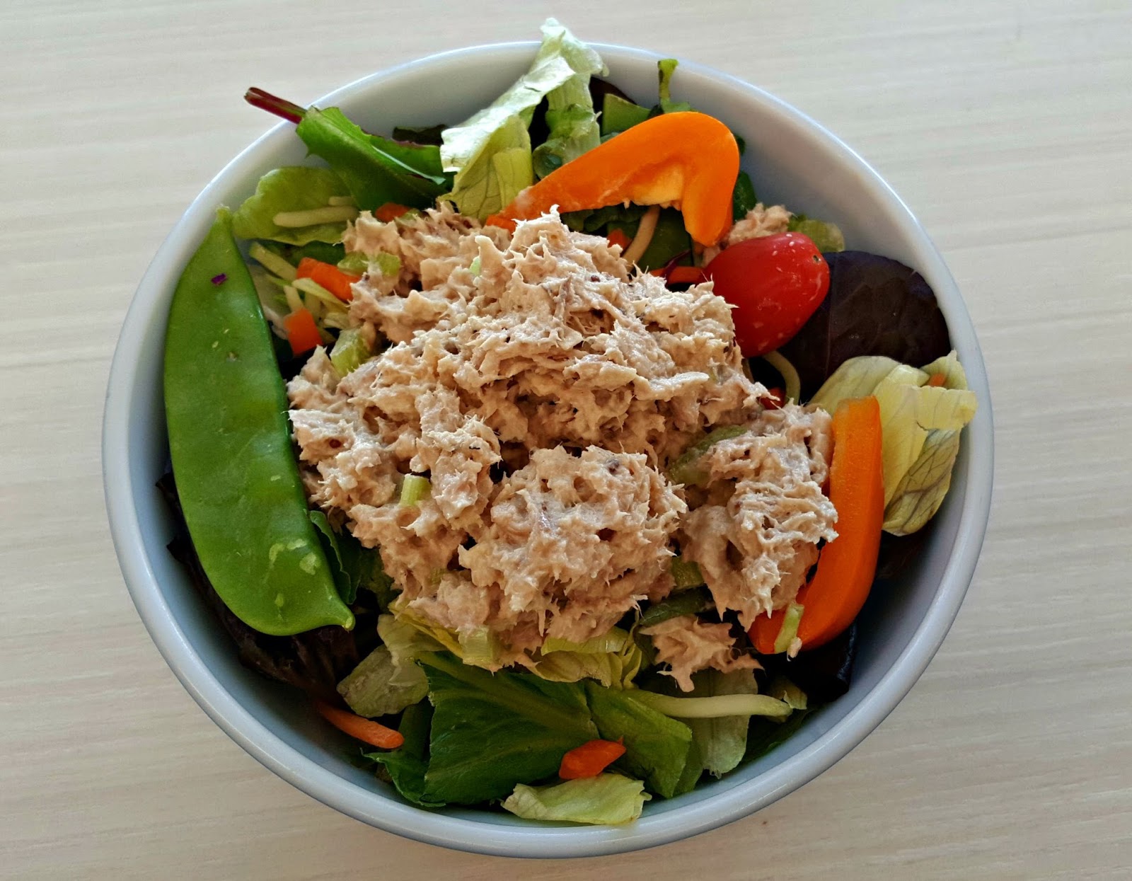 Mami Eggroll Garden Salad Topped With Tuna Fish Salad