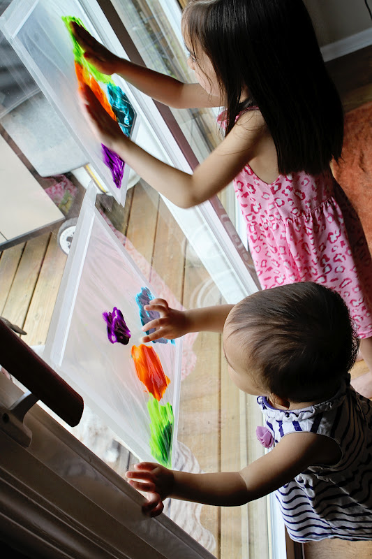 the petersons Ziploc baggie finger painting