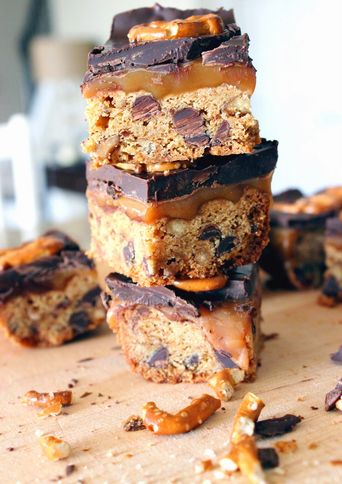 sugar & spice Whiskey Caramel Chocolate Chip Pretzel Bars