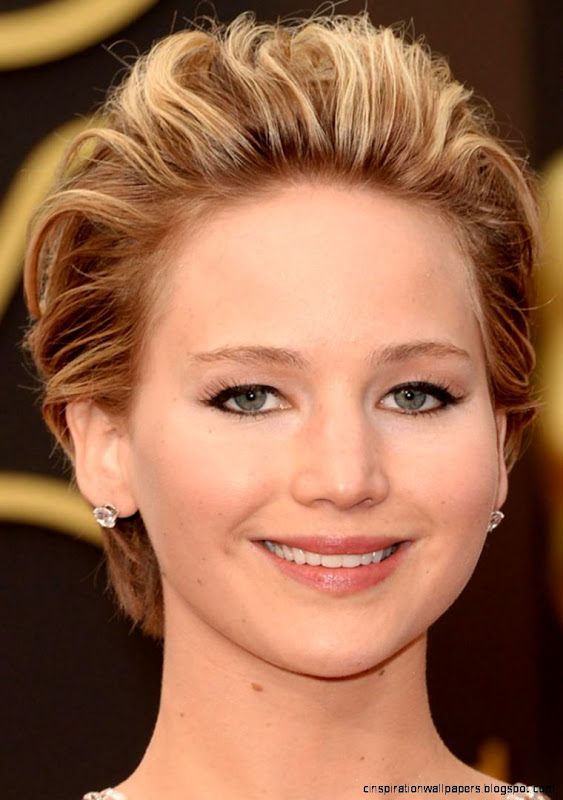 Oscars 2014 Jennifer Lawrence39s Defined Eyes and Glossy Lips Oscars 2014 Jennifer Lawrence39s Defined Eyes and Glossy Lips