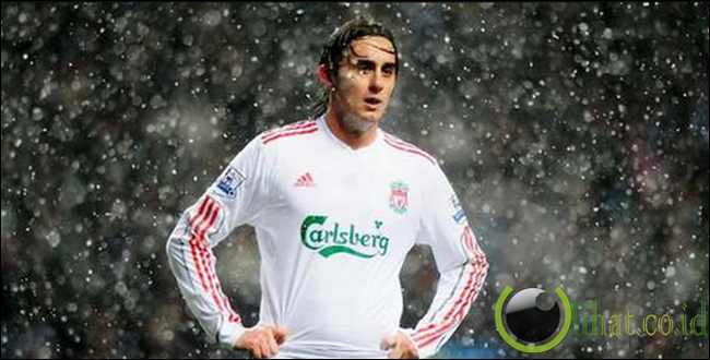 Alberto Aquilani (Liverpool ke Fiorentina) Alberto Aquilani (Liverpool ke Fiorentina)