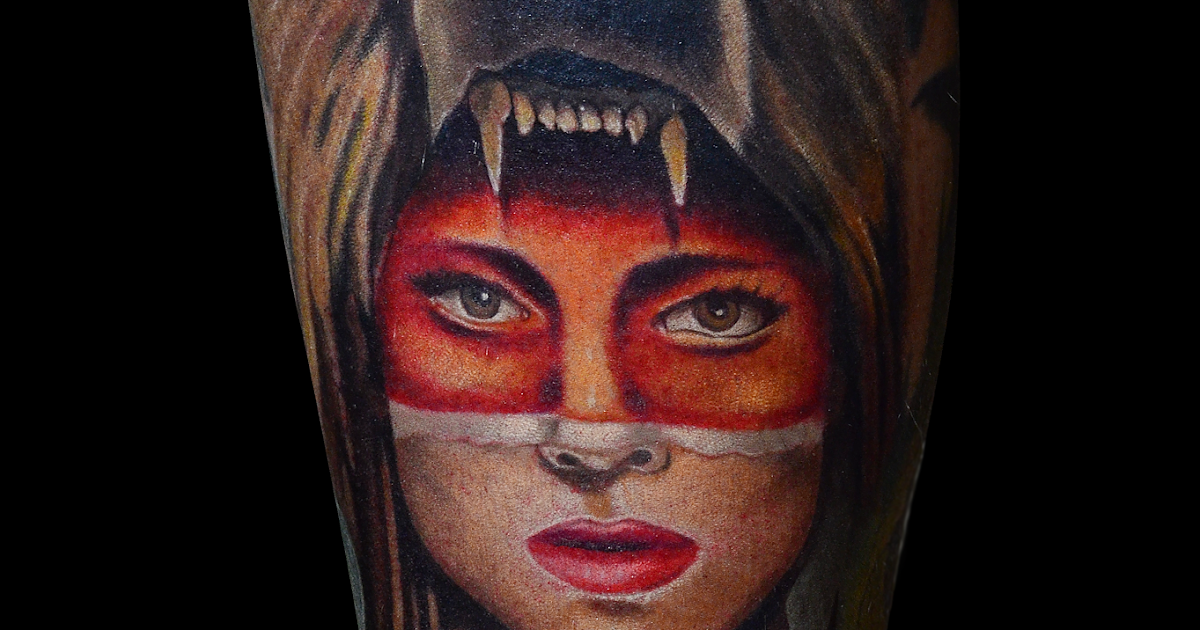 Balogh Zoltán Tetováló és festőművész Indian girl bear headdress