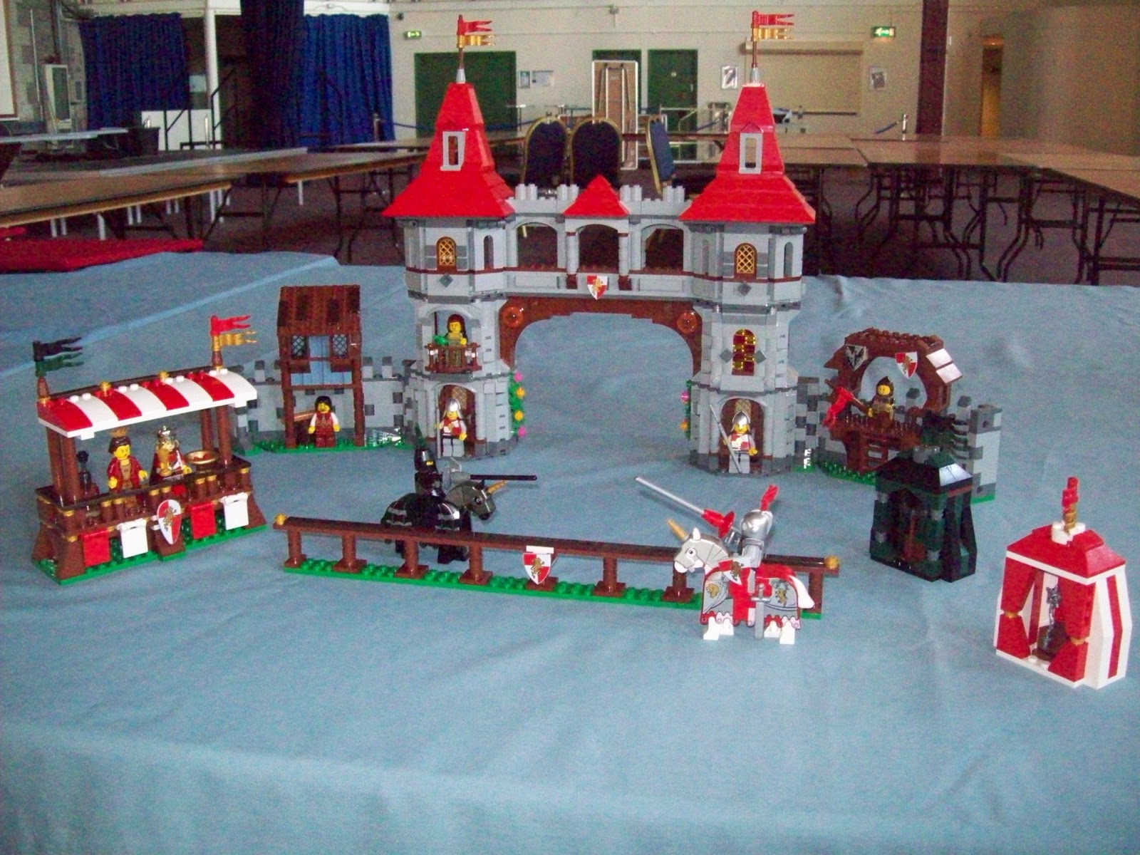 Gimme Lego Revealed Kingdoms Set 10223 Royal Joust