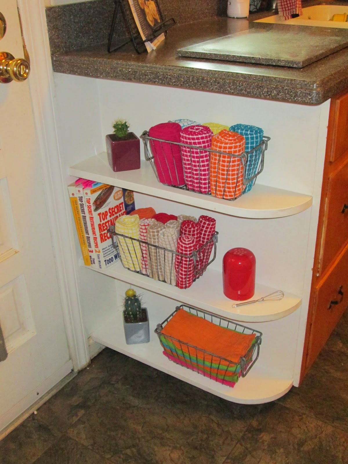Laura's Plans Narrow Kitchen Shelving