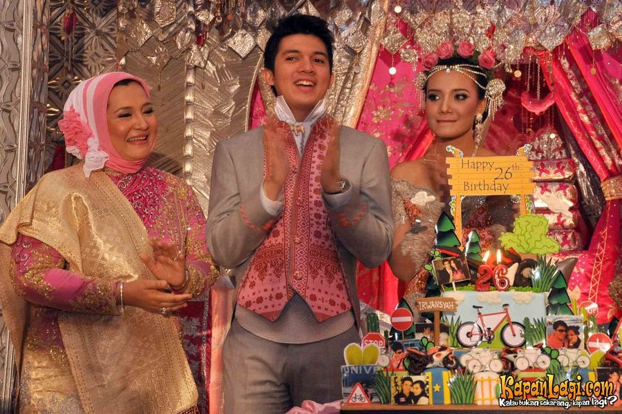 It S A Magic Wedding Ceremony Reception Of Irwansyah And Zaskia Sungkar It S A Magic Wedding Ceremony Reception Of Irwansyah And Zaskia Sungkar