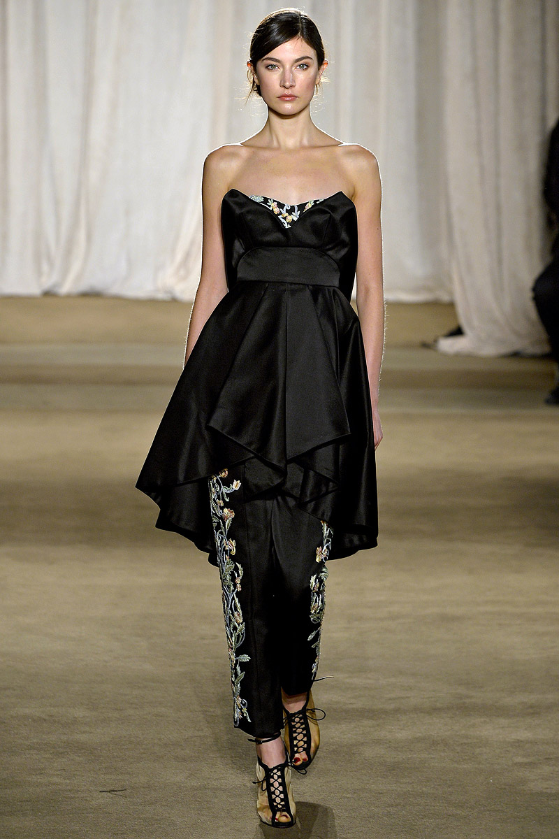 To acquire Fall marchesa runway picture trends To acquire Fall marchesa runway pictures trends