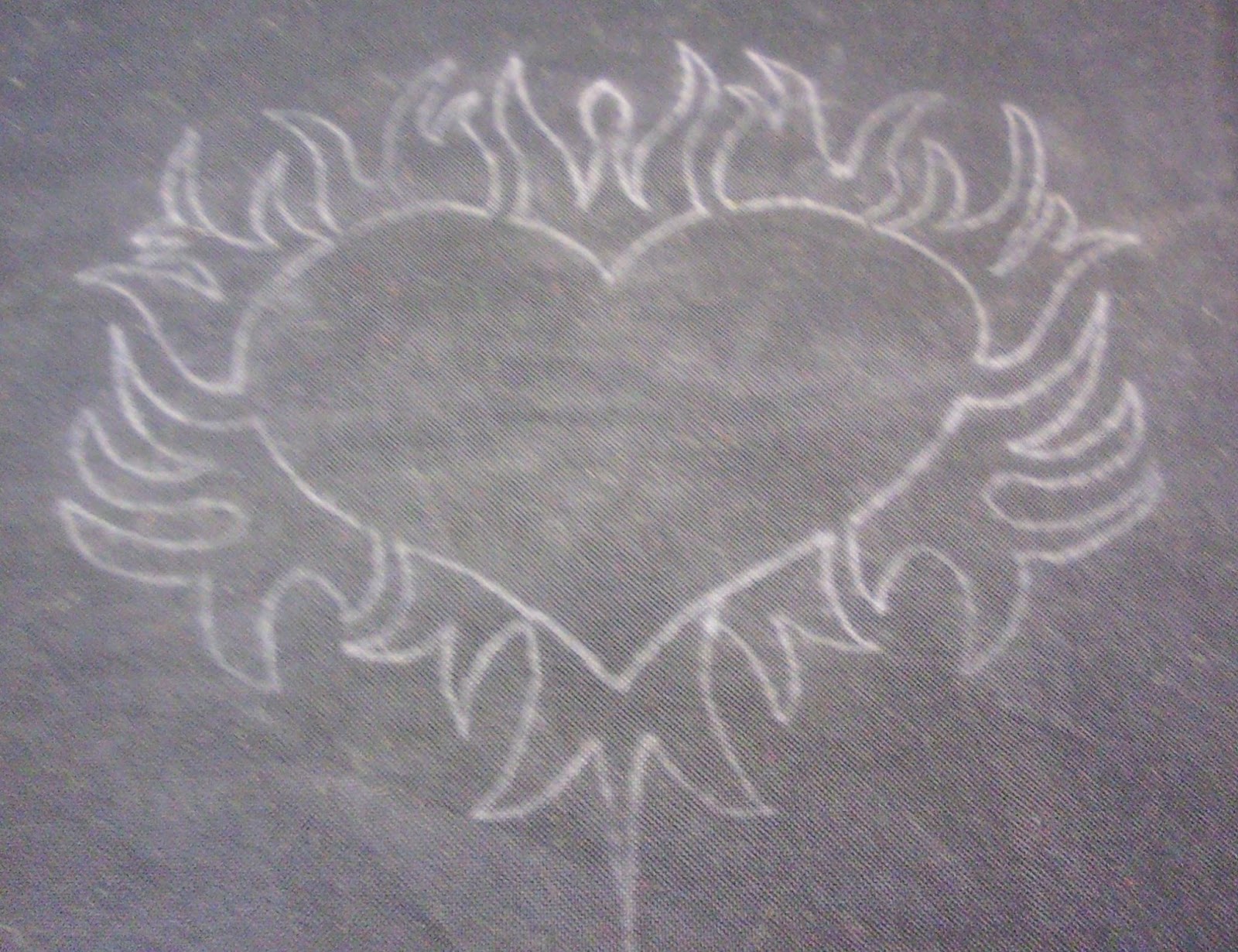 Shawkl Designs Transfering a Design to Dark Fabrics Tutorial