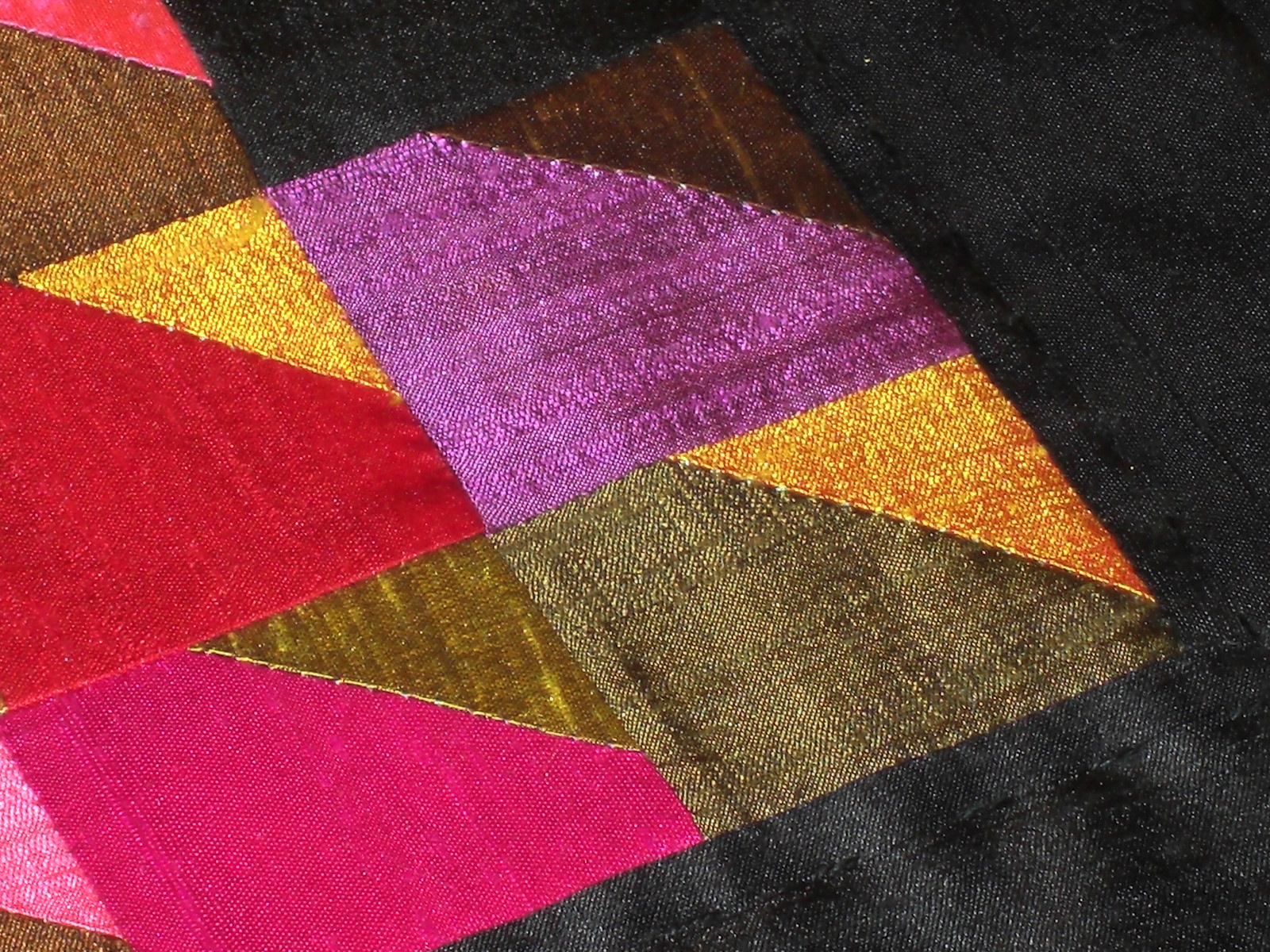 Selvage Blog Silk Dupioni Wall Quilt is Finished