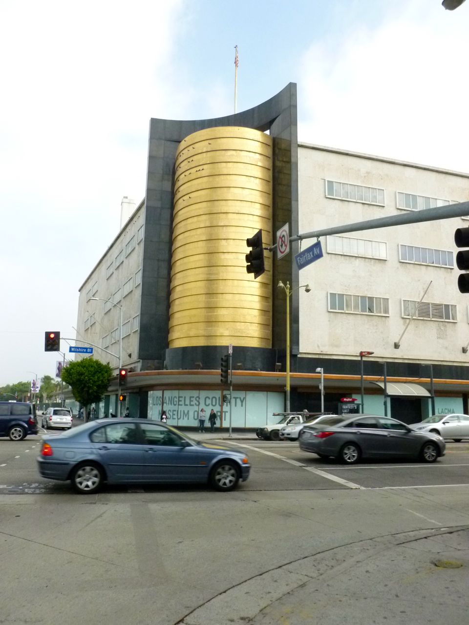 Experiencing Los Angeles Carsland on Wilshire Petersen Automotive Museum