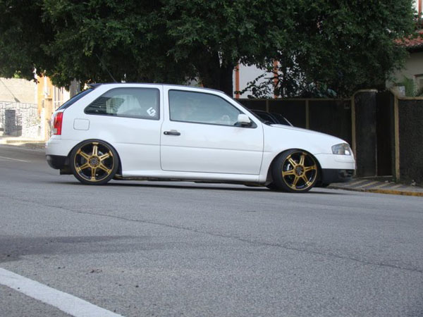 gol g4 branco 2 portas rebaixado