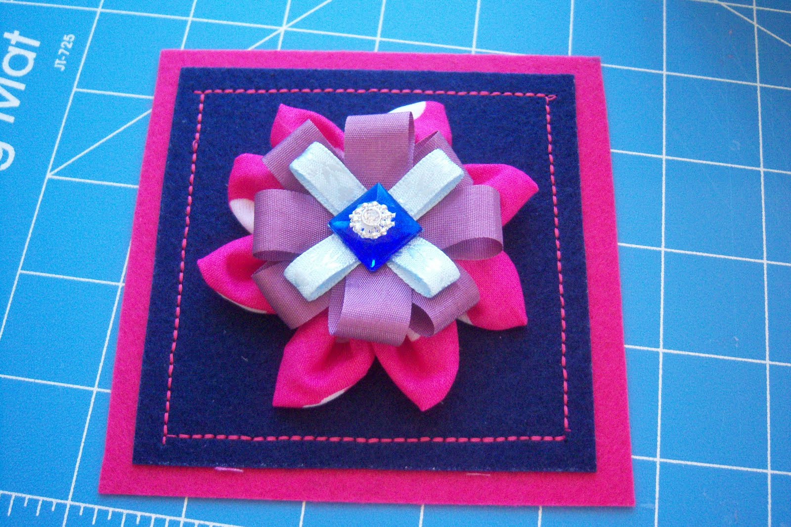 Momma C Designs Lined Felt Jewelry Box