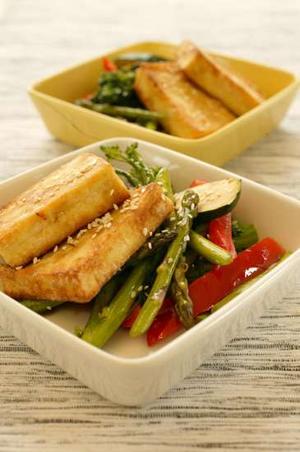 Japanese tofu steak with Asian greens and brown rice