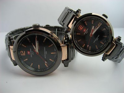 Swiss army Couple black Gold