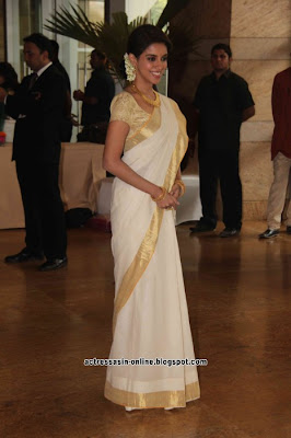 Asin  at Ritesh & Genelia Wedding stills
