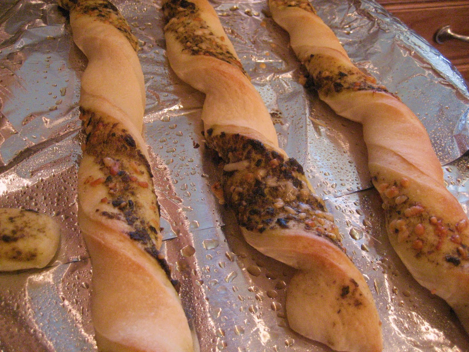 Cooking The Day Away 10 minute Pesto Breadsticks....