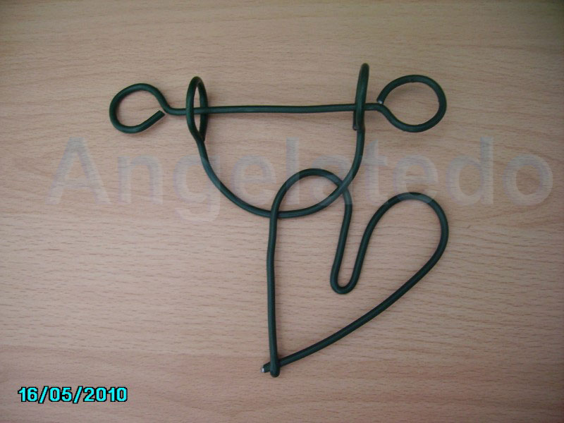 Juegos de alambre, wire puzzles Angelatedo