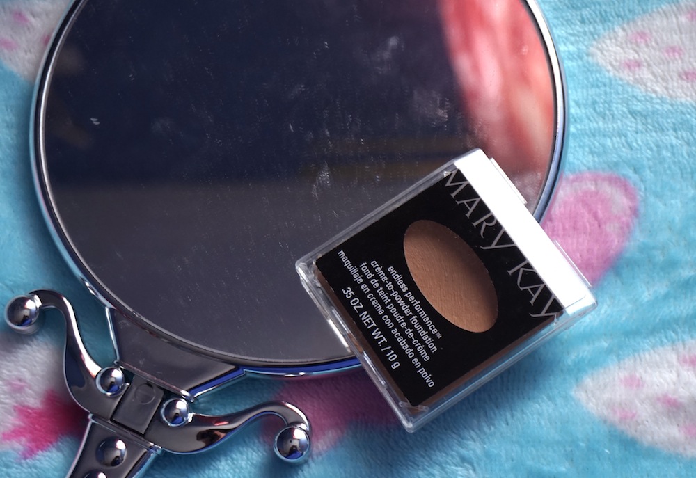 Mary Kay Endless Performance CrèmeToPowder Foundation in Beige 1