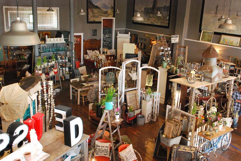 106 Vintage Vintage Store in Coleridge Nebraska Jill Ruth & Co.