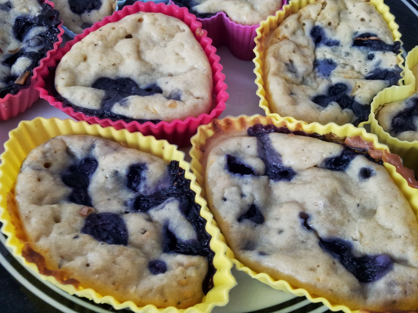 The Fat Free Queen Fruity Fat Free Muffins (with next to no sugar added)