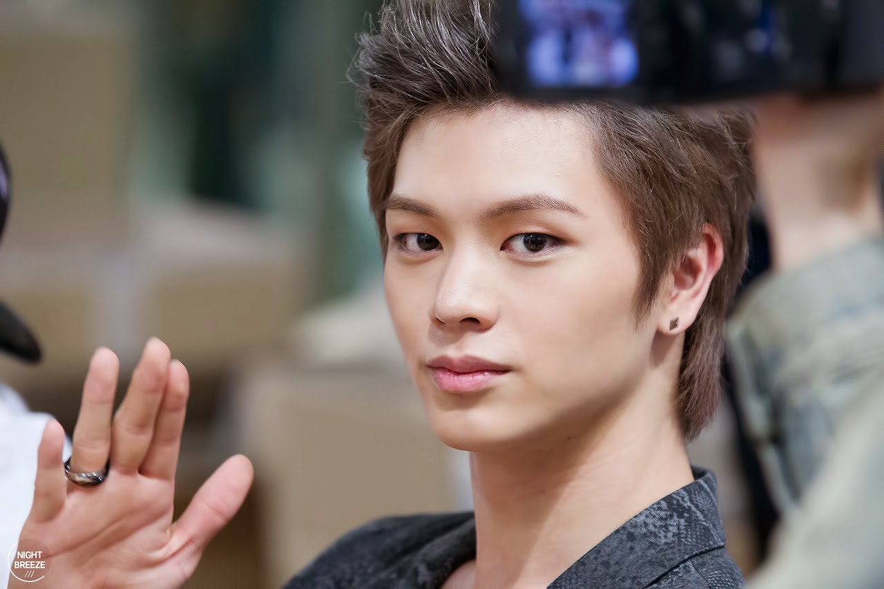 Entertainment Booth: 130928 Gimpo Airport Fansign - BtoB Sungjae