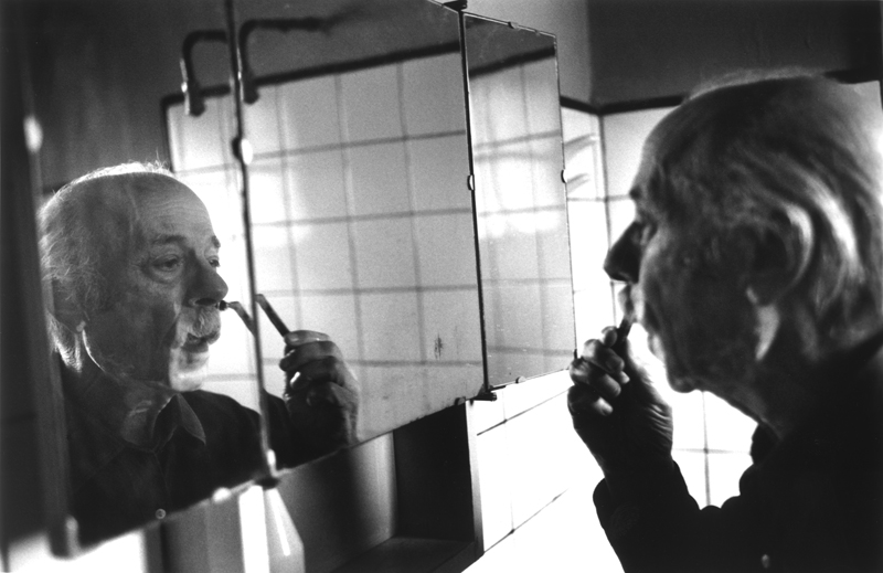 ESCUELA DE FOTOGRAFIA DAVID BENILUZ Escritores en Blanco y Negro