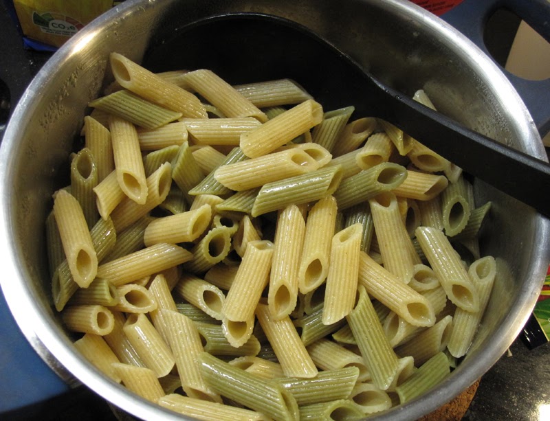 sokerilankakissa Tomaattinen jauhelihapastavuoka