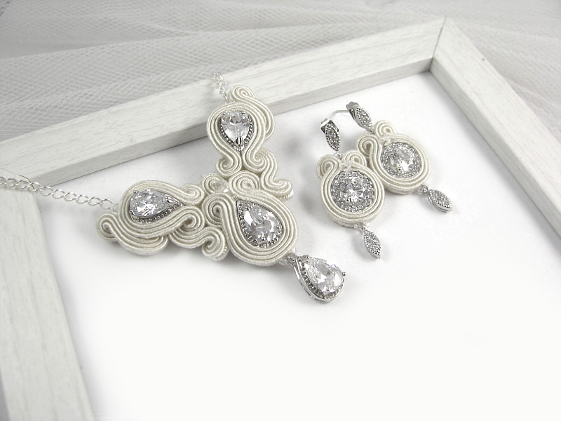 BIŻUTERIA ŚLUBNA PiLLow Design Elegancka biżuteria ślubna sutasz w