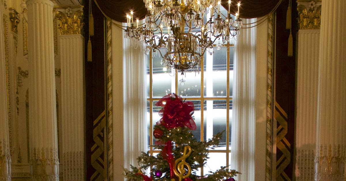 Pittsburgh Owl Scribe Heinz Hall is Decked Out for the Holidays And