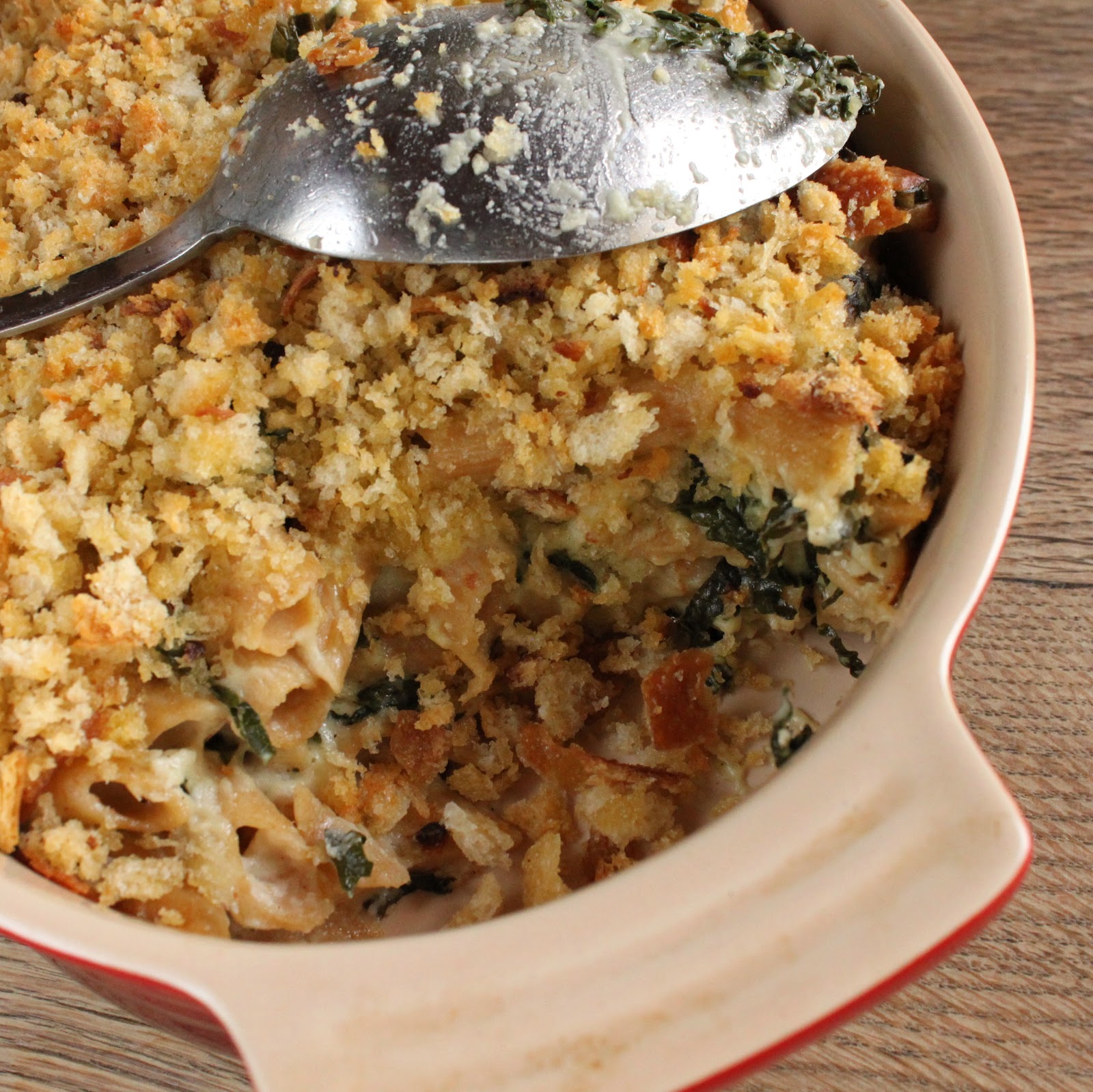 Macaroni and cheese with kale