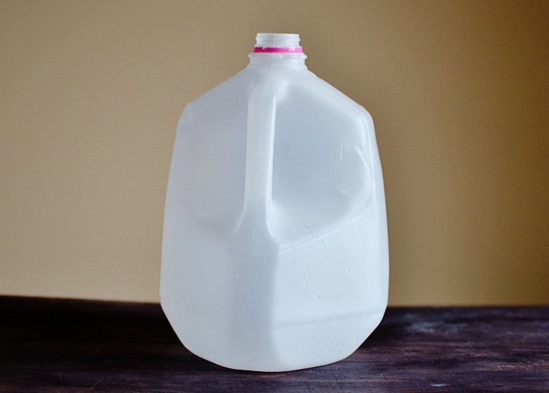 DIY Milk Jug Lunch Box [TUTORIAL] Bre Pea The Creative Lifestyle