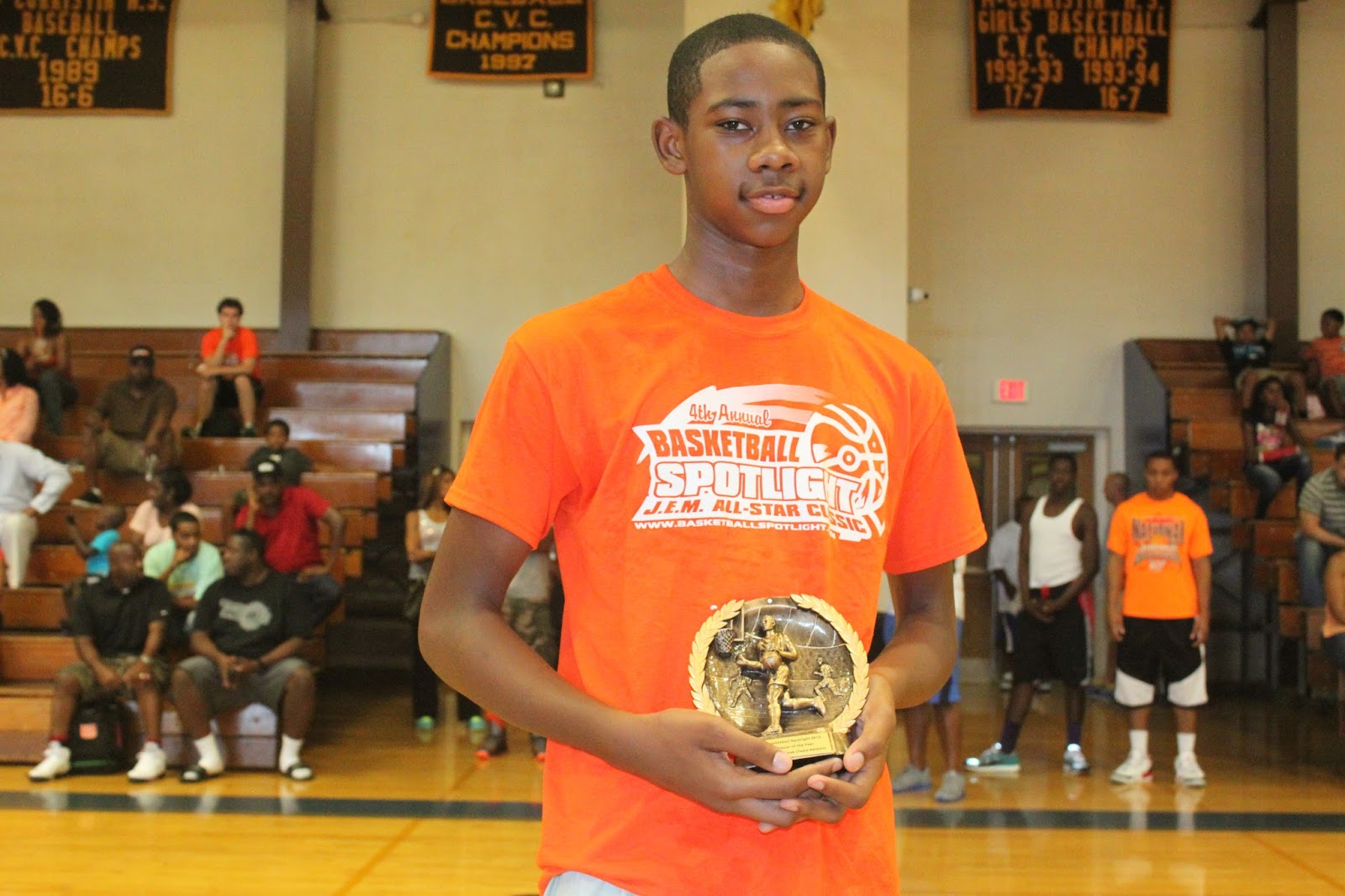 BASKETBALL SPOTLIGHT NEWS 6th Grade Player Of The Year Award Winner