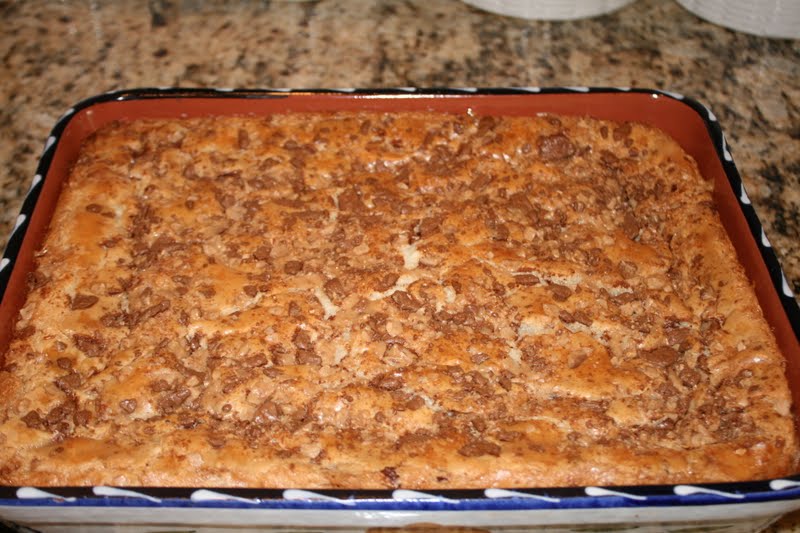 everything to entertain Gooey Toffee Butter Cake