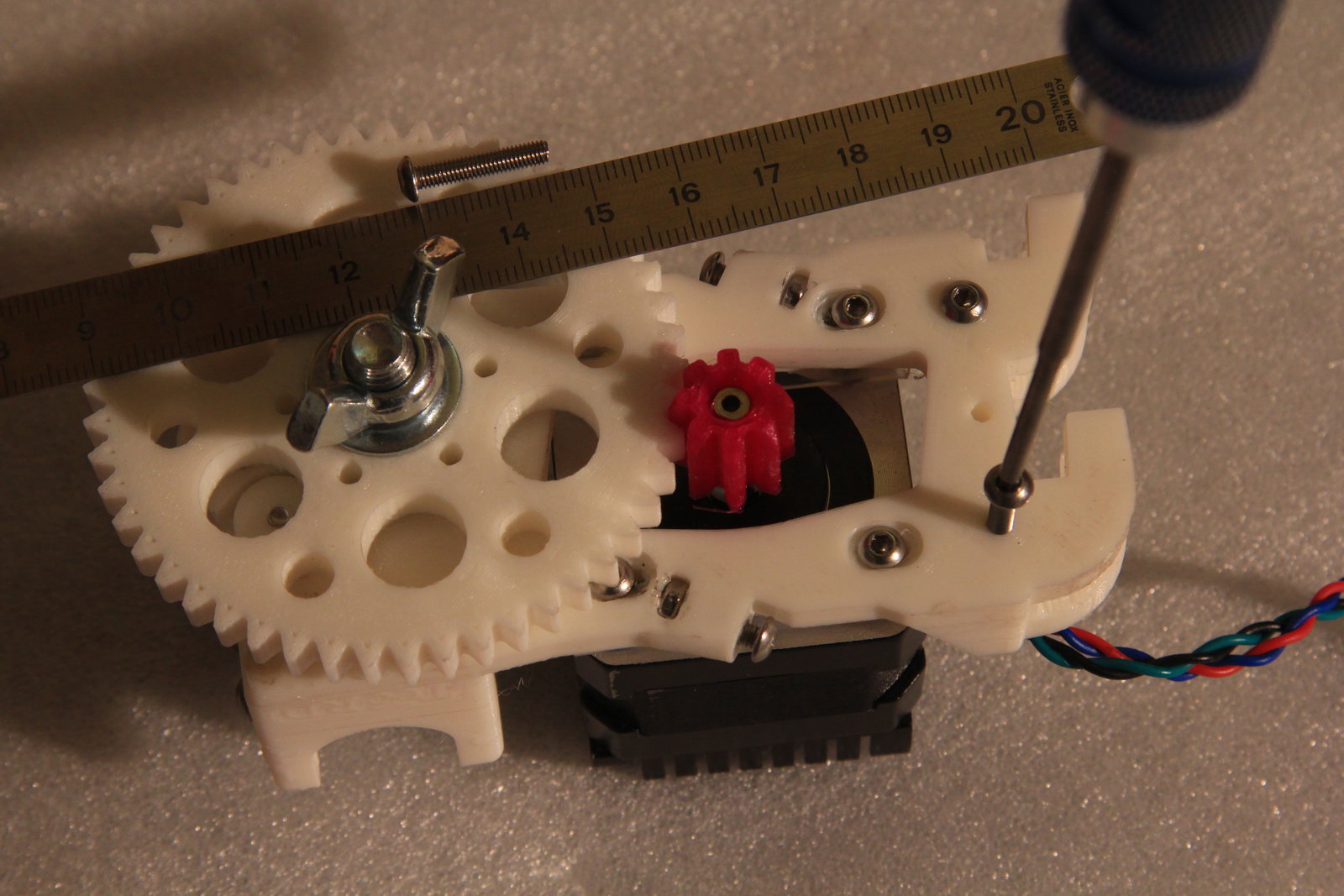 3D printer improvements Rollerstruder a filament feeder / driver