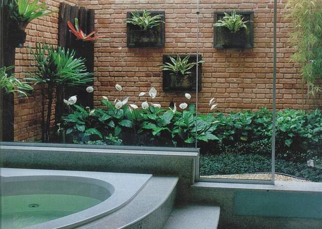 Banheiroslavabos com jardins de inverno e verticais – veja modelos Banheiroslavabos com jardins de inverno e verticais – veja modelos