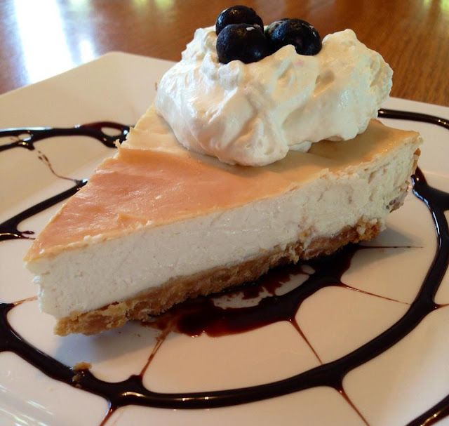 The Comforting Vegan Vegan Cheesecake (With GF Alternative)