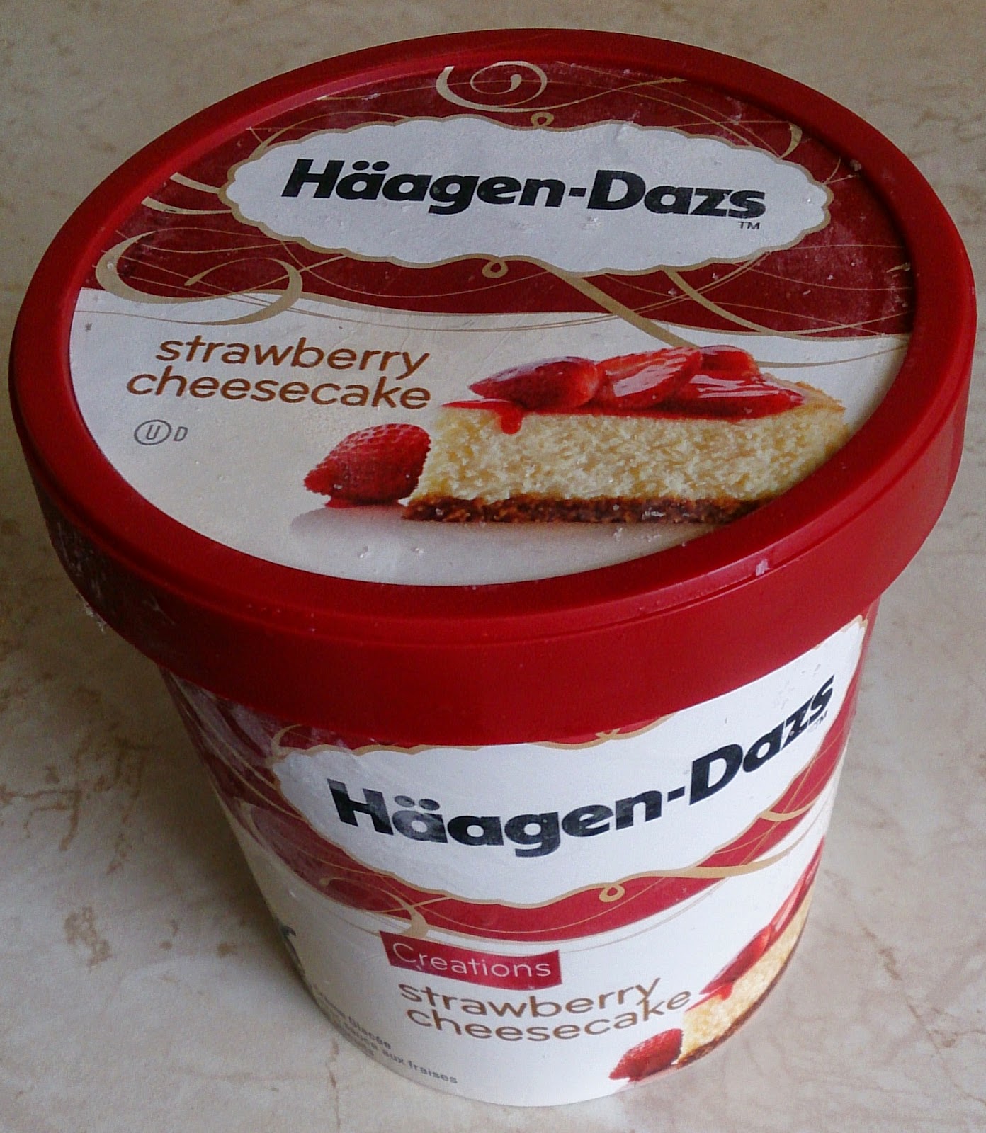 Chwile zasłodzenia lody HaagenDazs Strawberry Cheesecake