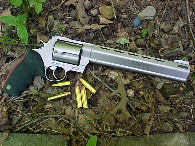 44 magnum revolver smith and wesson. smith and wesson model 500