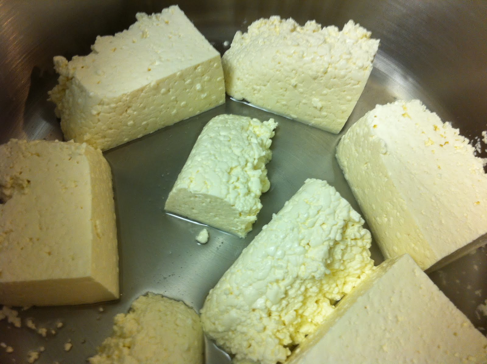 Using a pH Meter for Cheese Making