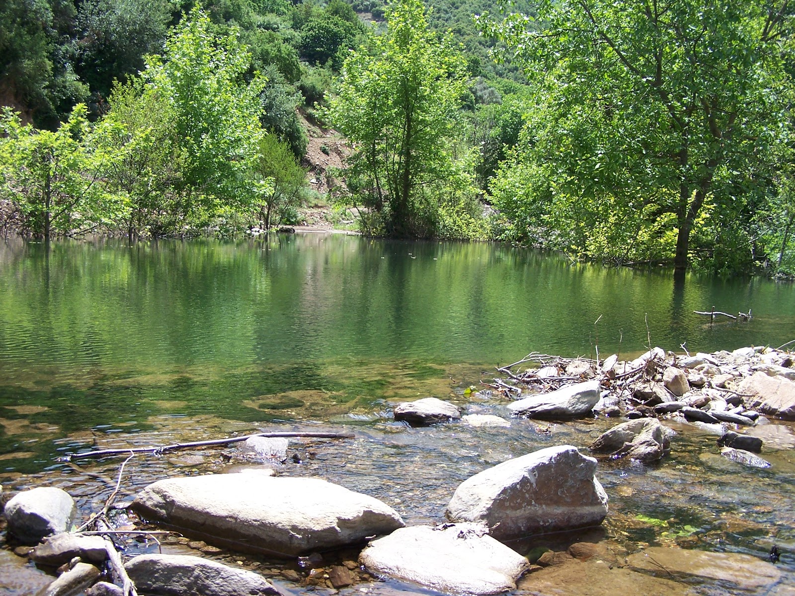 Daga Kactim Tire Egridere Vadisinde Manastir Mevkii Ne Dogru