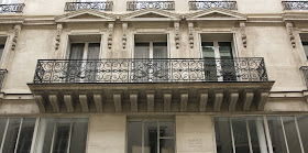 Balcon du 10 rue du Mail à Paris