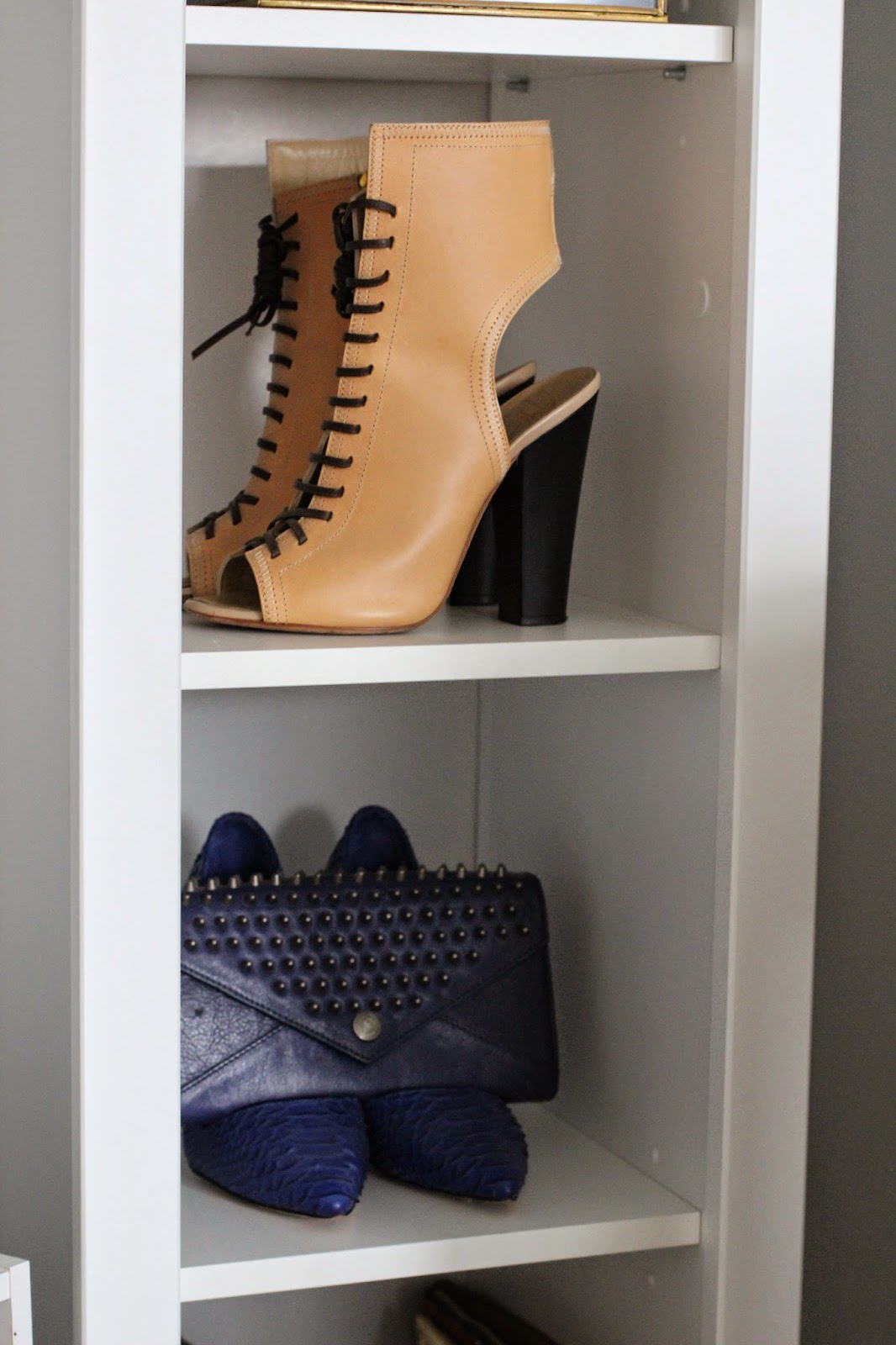 All Things Roxy by Roxy Limon How To Organize your Closet + Tip
