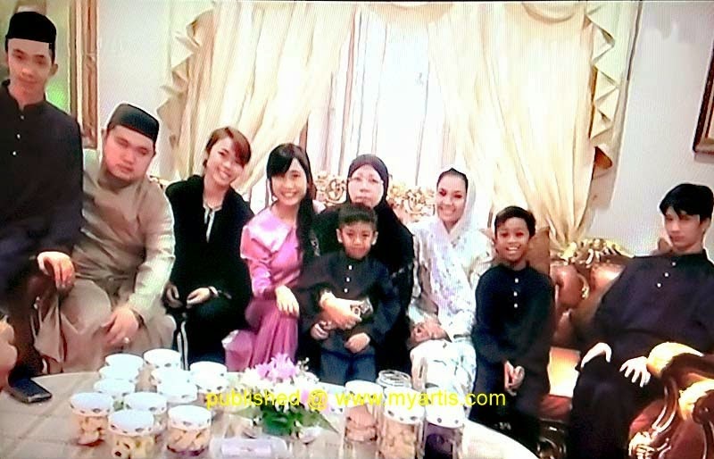 Zarina zainuddin dan keluarga