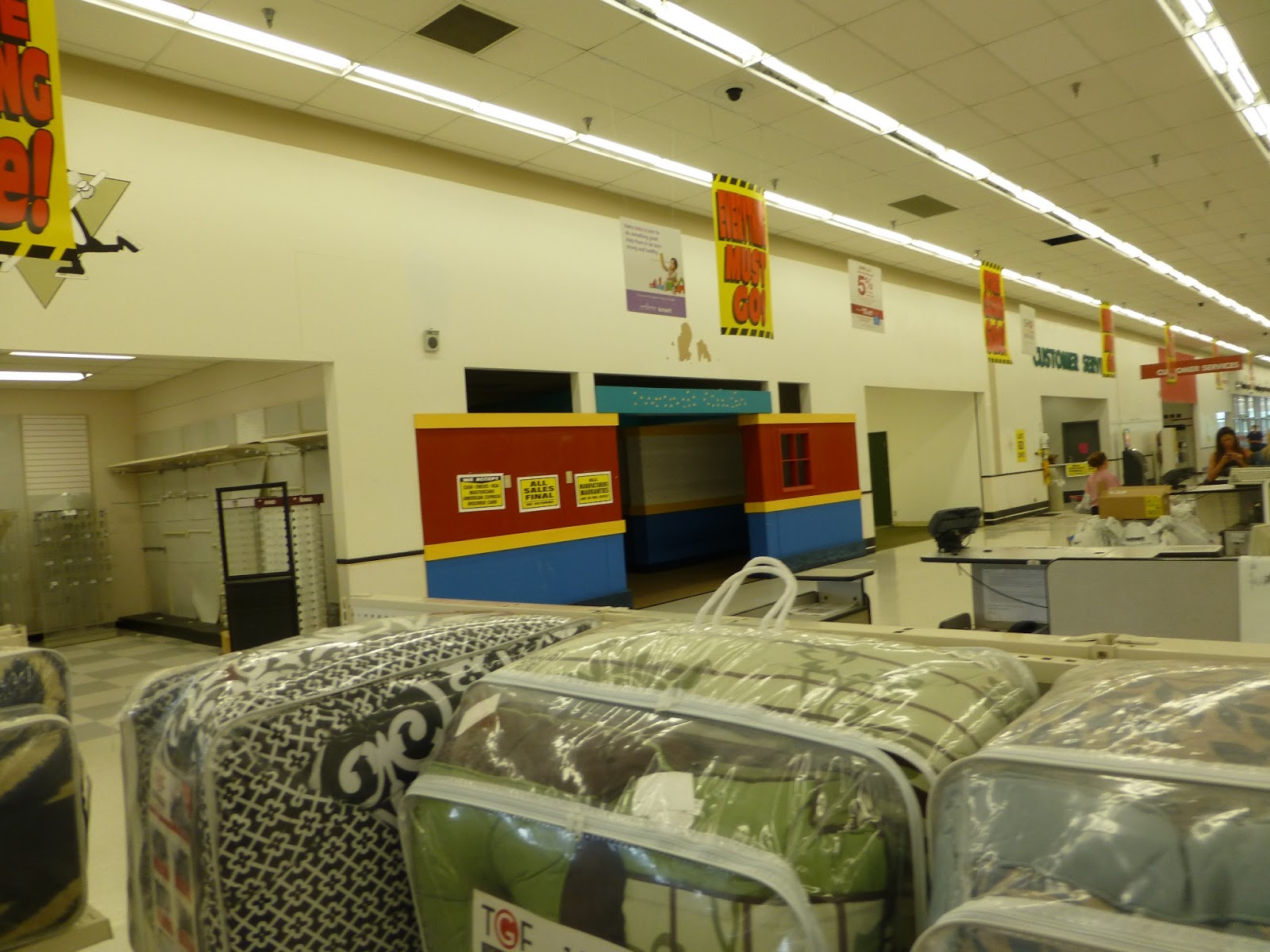 Dead and Dying retail Death of a Super Kmart The Moon Township story