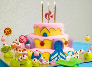 Birthday Cake | Cupcake: 12/28/11